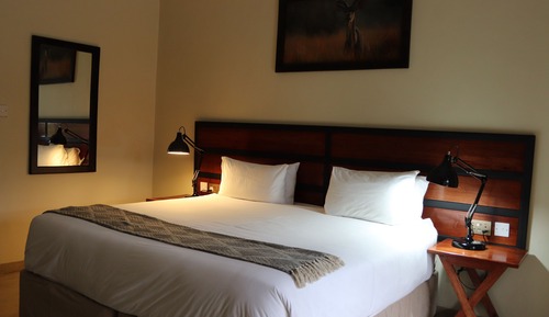 Luxury Double Room, 1 King Bed, Pool Access, Pool View