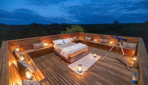 Panoramic Room