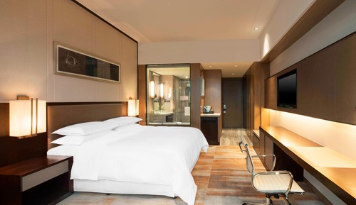 Executive Room, 1 King Bed, Executive Level
