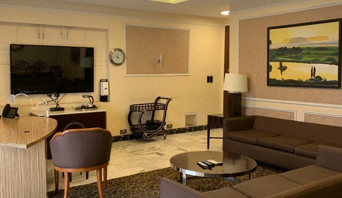 Presidential Suite, 1 King Bed, Balcony, Mountain View