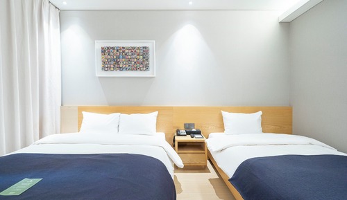Deluxe Twin Room