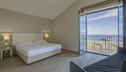 Family Room, Sea View