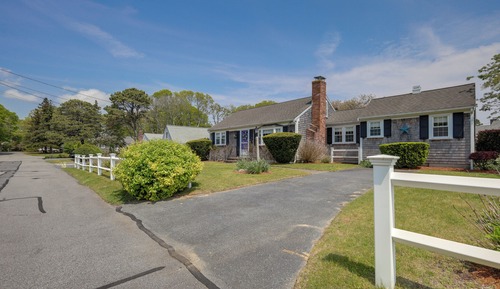 House (3 Bedrooms)