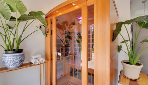 House (2 Bedrooms)