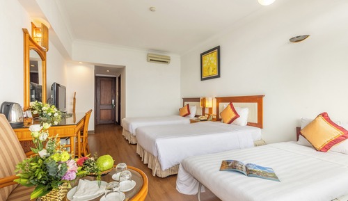 Deluxe Room, Lake View