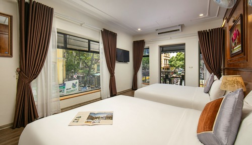 Family Quadruple Room, 2 Queen Beds, Balcony, City View
