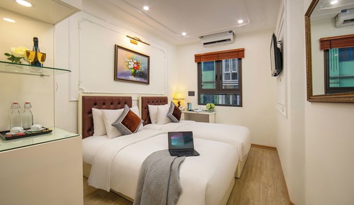 Deluxe Double or Twin Room, Non Smoking, City View