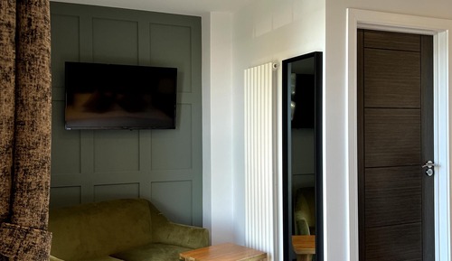 Superior Room, 1 King Bed, River View