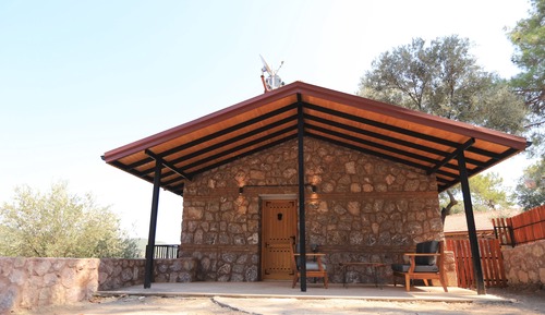 Standard Chalet