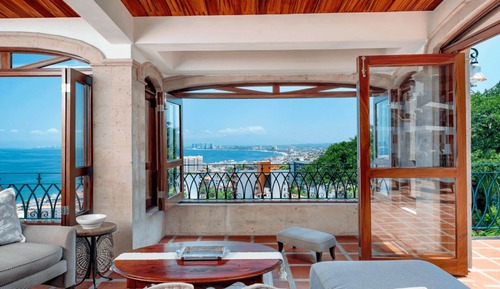 Superior Penthouse, 2 Bedrooms, Hot Tub, Ocean View