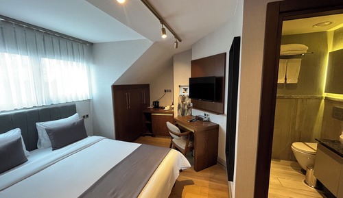 Economy Double Room