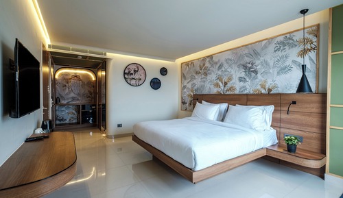 Urban Corner Room
