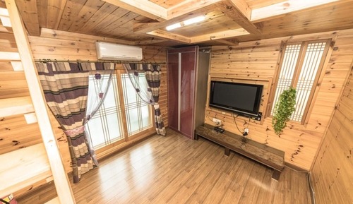 Room (Angelico (Duplex Family Room))