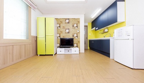 Room (Room 202 (Two Room) (Room + Kitchen +)