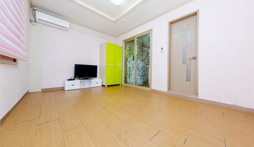 Room (Room 103 (Room + Kitchen + Toilet))