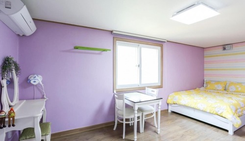 Room (Room 201 (Producer Room))