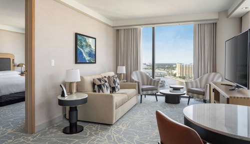 Chairman Suite, 1 Bedroom, High Floor (Corner)