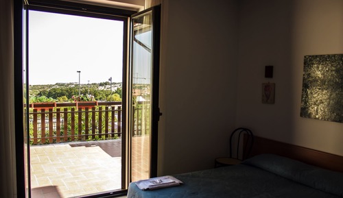Economy Quadruple Room, 1 Bedroom, Non Smoking