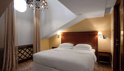Junior Suite, 1 King Bed