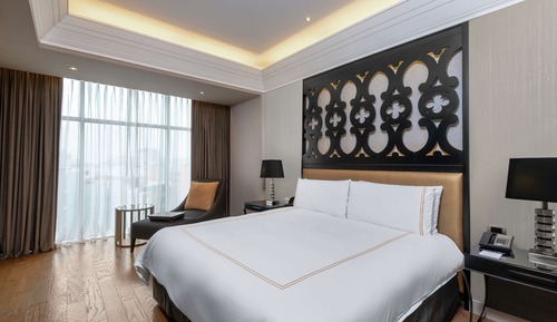 Junior Suite, 1 King Bed, Non Smoking