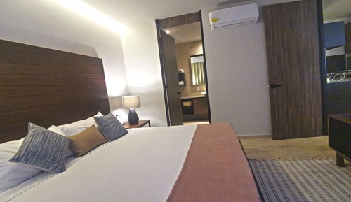 Luxury Apartment, 2 Bedrooms, Balcony