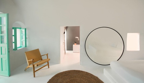 Superior Suite with Caldera View and Outdoor Plunge Pool