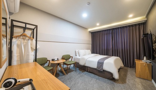 Room (Standard double)
