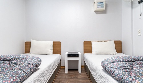 Room (Western-style Room (Double))