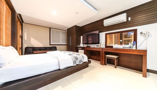 Room (VIP)