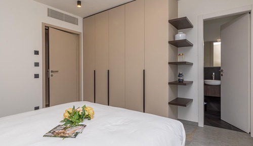 Family Apartment, 1 Bedroom, 2 Bathrooms (ICON H Lugano 402 Suite Business)