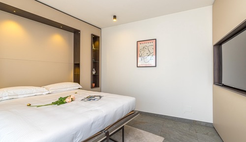 Family Studio (ICON H Lugano 301 Suite Micro-Living)