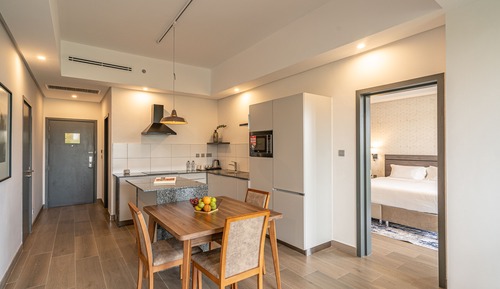 Suite, 1 Bedroom, Balcony (2 Doubles, High Floor)