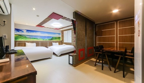 Room (Suite room (twin))