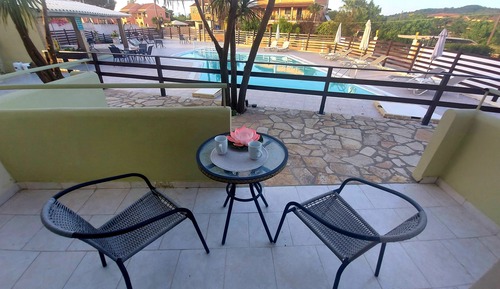 Deluxe Triple Room, Refrigerator & Microwave