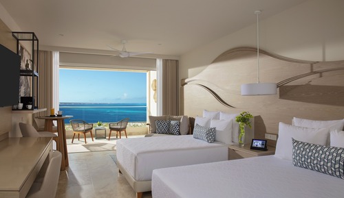 Xcelerate Junior Suite Ocean Front Double