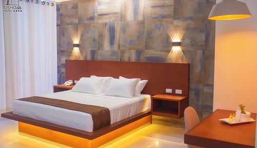 Junior Room, 1 King Bed