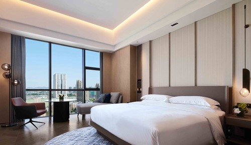 Classic Room, 1 King Bed (High Floor)