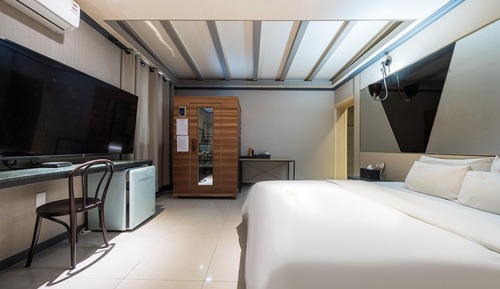 Room (Premium Gaming Room 1PC (Sauna) (32&q)
