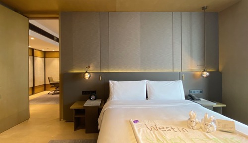 Club Suite, 1 Bedroom (Renewal Suite)