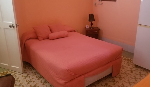 Deluxe Room (#1)