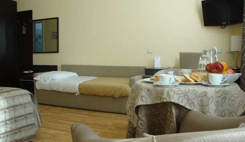 Triple Room