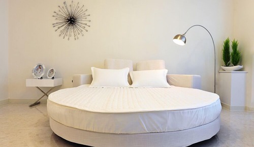 Room (A202)