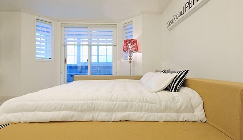 Room (A102)