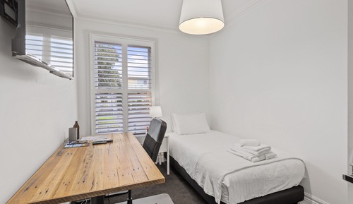 Executive Room, 1 Large Twin Bed, Shared Bathroom