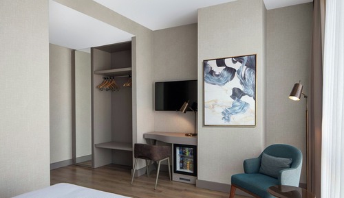 Superior Room, 1 King Bed, Non Smoking