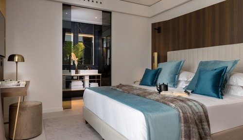 Junior Suite, City View
