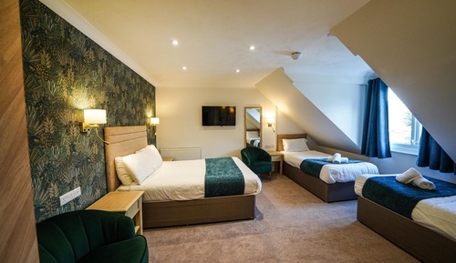 Classic Quadruple Room