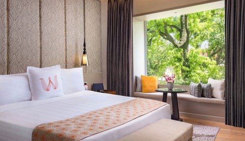 Suite, 1 King Bed, Pool View (Executive Suite)