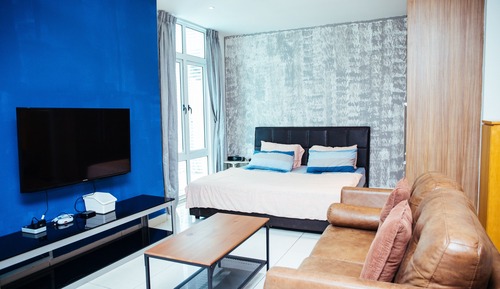 Cosy Studio (B-12-03)