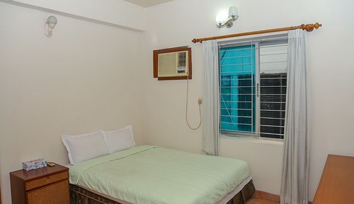 Basic Single Room, Shared Bathroom